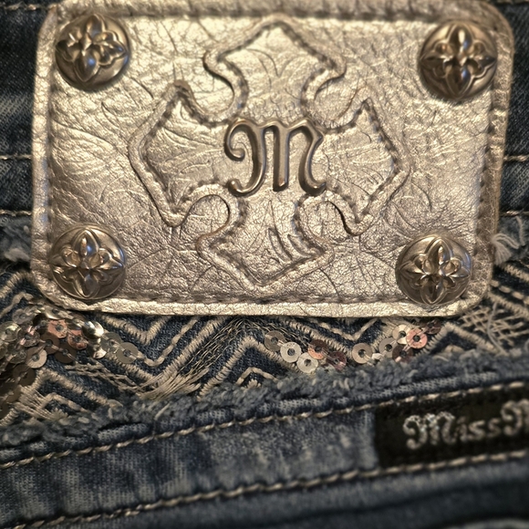 Stylish Blue Denim Jeans - Picture 8 of 13